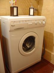 Продам ! Стиральную машину  Whirlpool AWG 328-800 б у  Производство И